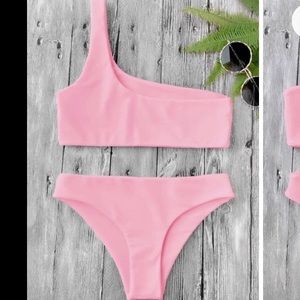 One shoulder bikini set